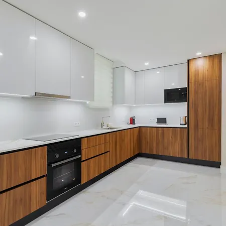 Garrett Elegance, By Match Apartman *